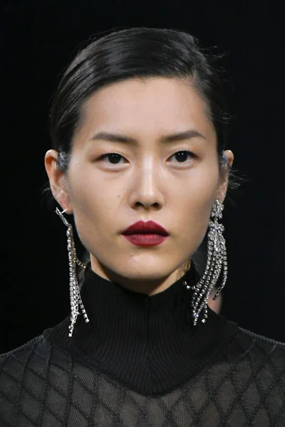 Look 12